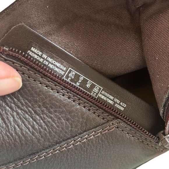 Clarks Women's Brown Leather Ruched Ankle Boots Side Zip Comfort Wedge - Picture 9 of 9